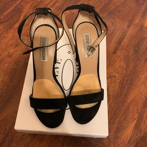 Carrson Steve Madden size 7